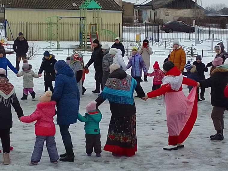 Хоровод. Хоровод.